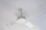 VENTILADOR DE TECHO V3044 BL 90W PC LED. AUVENT