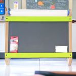 Mesa Pizarra Montessori Con Papel Y Crayones - Infantil