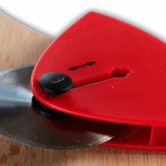 SET DE PIZZA: TABLA DE BAMBOO + CORTADOR