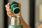 Termo Apolo Explorer 750 Ml Acero Inoxidable Pico Cebador Verde