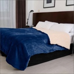 Acolchado Edredon Queen Triple Flannel Con Corderito Color Azul Marino