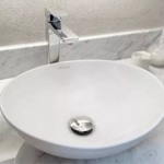 Bacha Apoyo Ovalada Porcelana Piazza A082 Esmaltada Blanco