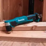 Taladro inalámbrico en ángulo recto Makita AD04Z 12 V max CXT 3/8 pulgadas
