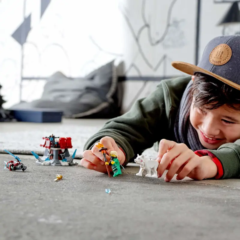 Kit de construcción LEGO NINJAGO Lloyd's Journey 70671 (81 piezas)