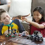 Kit de construcción LEGO Jurassic World Carnotaurus Gyrosphere 75929