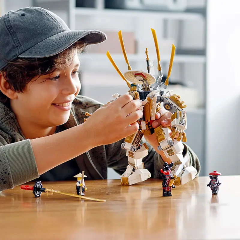Kit de construcción LEGO NINJAGO Legacy Golden Mech 71702 489 piezas