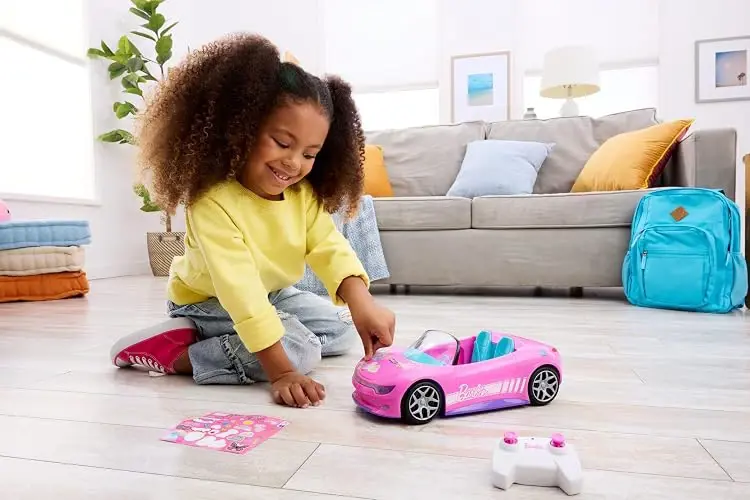 Barbie Hot Wheels Auto De Juguete A Control Otros Barbie