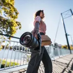 Cámara Digital Mirrorless Vlogger Sony APS-C ZV-E10 + Lente Kit 16-50mm II