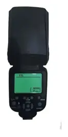 Flash  600 Ttl Pro Para Cámaras Canon/Nikon