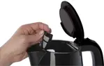 Pava Eléctrica Matera AP165 - 2000W, 1.7L, Corte 85°C, Doble Visor, Blanca