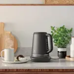 Pava Eléctrica Electrolux Expert 1,7L EKP70
