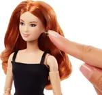 Muñeca de coleccionista Barbie Basics modelo 04 con pelo rojo rizado