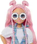 Muñeca moderna Barbie Dream Besties Daisy Jean con acceso.