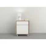 Mesa de luz minimal 1 puerta 1 cajon Olmo con Everest
