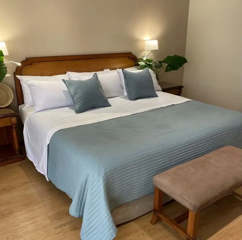 Cubrecama Quilt Brescia Queen Camas de 160x200 Urban Aero