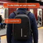 Mochila Antirrobo Porta Notebook 30 Litros con Cable USB Negra Waggs