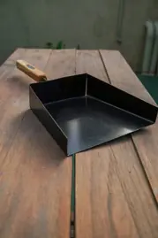 Pala De Cenizas Mango De Madera 