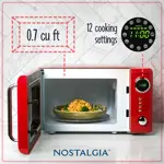 Horno microondas Nostalgia Retro Compact 0.7 pies cúbicos 700 W rojo
