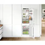 Heladera Bosch No frost Cierre Softclose 300 L Blanco KIN86ADD0