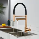 Grifería P/Cocina Monocomando Doble Función Novohome Dorado