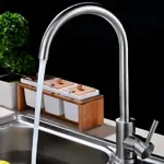 Grifería Para Cocina Monocomando Giratorio Novohome Satínado