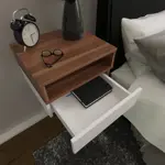 Mesa de Luz Flotante x2 Melamina Dubai Blanco/Marron