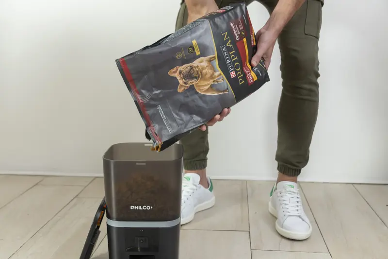 Comedero Smart Philco para Mascotas con Camara HD 6L Negro PF005CP NS