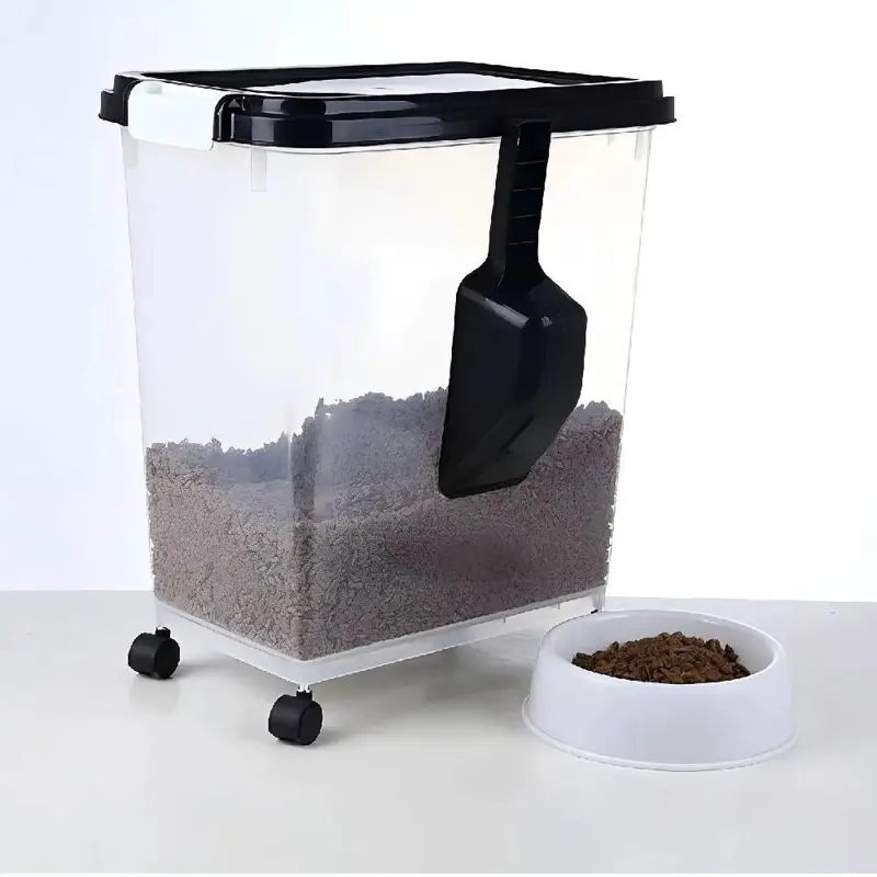 Contenedor de Alimento Proline Hermetico con Ruedas 30L Negro ALIPR142 NS