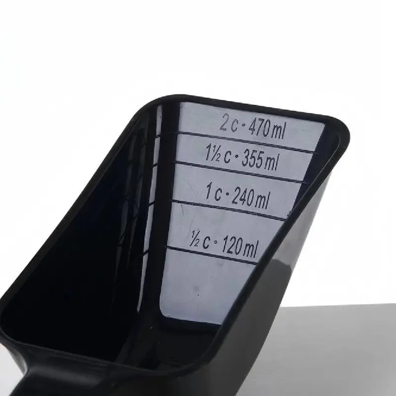 Contenedor de Alimento Proline Hermetico con Ruedas 30L Negro ALIPR142 NS