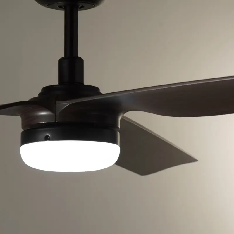 Ventilador de Techo 3 Aspas Símil Madera Negra con Luz 18w
