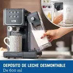 Cafetera Oster PrimaLatte Touch 6801M 3en1 Capsulas y Monod