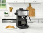 Máquina de café espresso y capuchino Mr. Coffee 4-Shot con accesorio