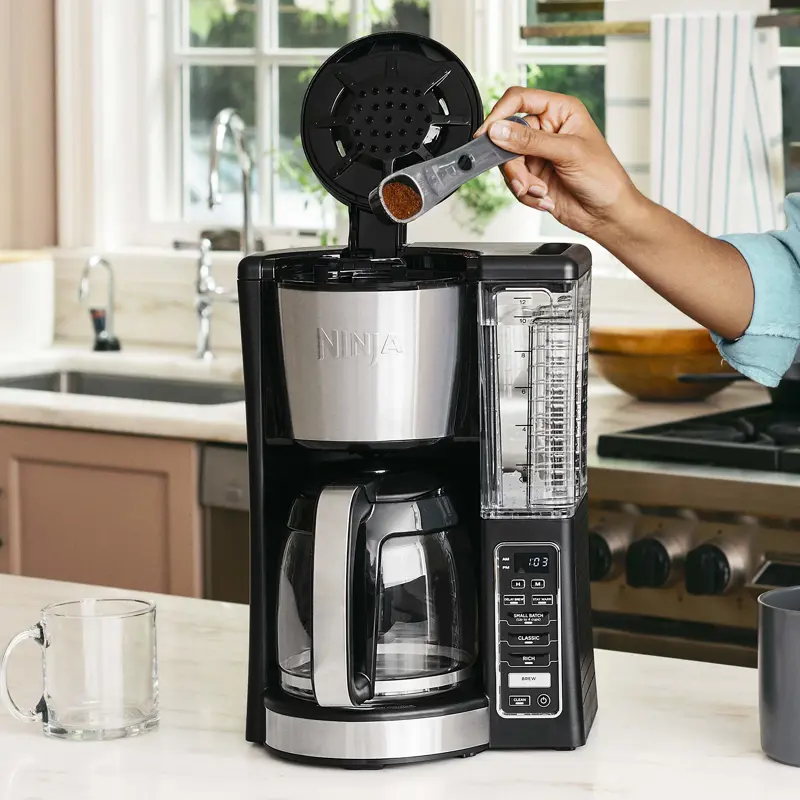 Cafetera Ninja CE201 de 12 tazas con depósito de agua de 1,8 litros