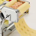 Fabrica de Pastas Raviolonna Smart Tek con Accesorio Ravioles