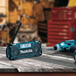 Radio para sitio de trabajo Makita RM02, 12 V máx., CXT®, iones de litio, inalámbrica