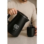 Pava Digital Eiffel E-609 2lts Selector de Temperatura Negro