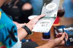 Juego de mesa para adultos Telestrations After Dark | Un toq