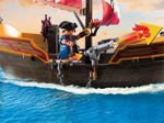 Barco pirata Playmobil 71418 con 2 figuras y 98 accesorios