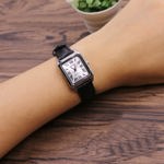 Reloj Casio LTP-V007L-7B1 G-SHOCK con correa de piel para mujer