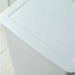 Tacho de basura con Pedal 30lts Ou LX4300BCF Blanco Trium