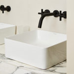 Grifería Pared Lavatorio baño Peirano Velvet negro cerámico