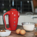 Mezclador De Mano Eléctrico Smeg Estilo Retro Rojo