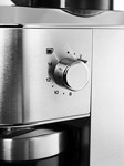 Molinillo Delonghi Dedica Cónico Con Portafiltro Plateado