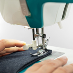 Maquina de Coser Lumina Flora Turquesa Trabajos Pesados con 24 Diseños de Puntada