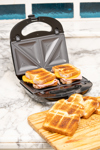 Sandwichera Novohome SM400 Tapa de Acero Inox. Antiadherente