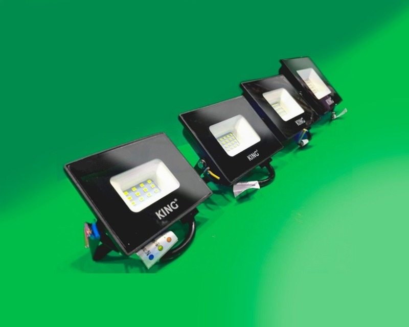 Reflector Proyector Led 20w 1600lm King Luz Fría 6500K KING